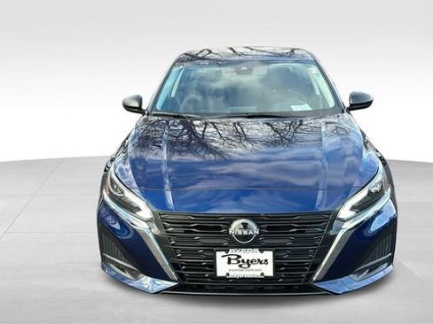 Used 2024 Nissan Altima 2.5 S image 7