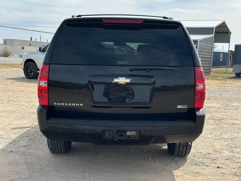 Used 2009 Chevrolet Suburban LT w/ Luxury Package image 5