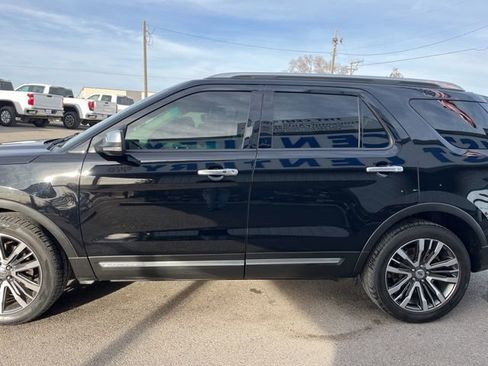 Used 2016 Ford Explorer Platinum image 5