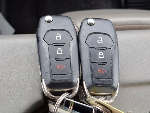 Used 2018 Ford F250 XL w/ Power Equipment Group image 25