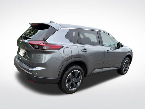 Used 2024 Nissan Rogue SV AWD/4WD image 6