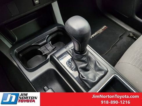 Used 2019 Toyota Tacoma SR image 21