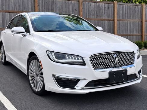 Used 2017 Lincoln MKZ Reserve w/ Technology Package FWD image 1