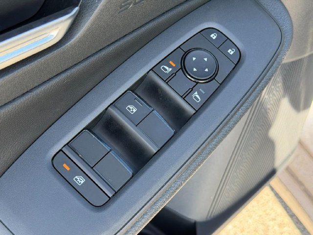 Used 2026 Nissan Sentra SV w/ SV Convenience Package FWD image 19