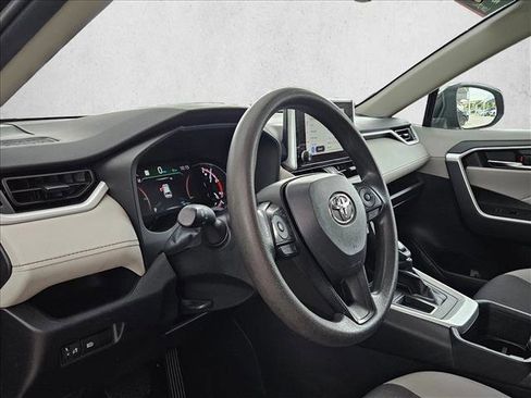 Used 2024 Toyota RAV4 XLE FWD image 9