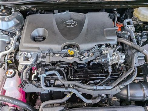 Used 2025 Toyota Camry SE image 22