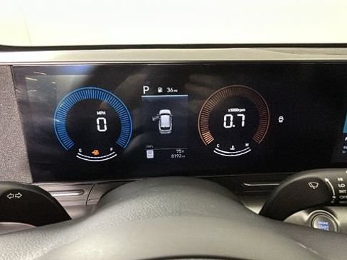 Certified 2025 Hyundai Kona SEL FWD image 17