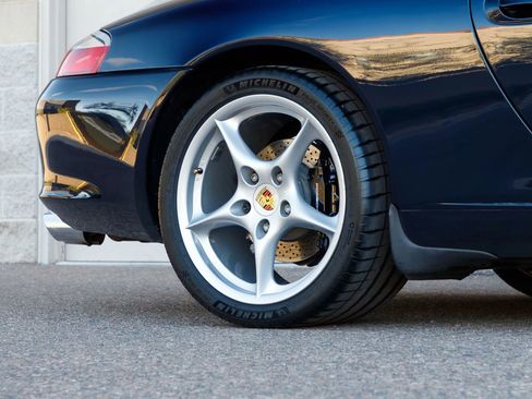 Used 2003 Porsche 911 GT3 RS image 43