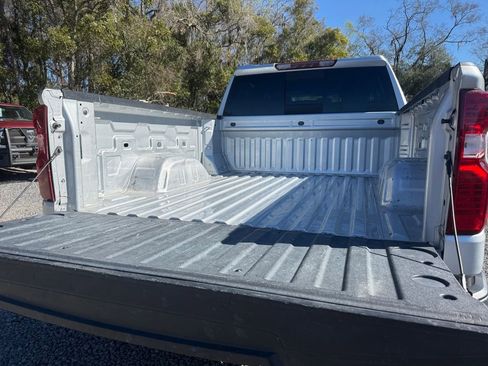 Used 2021 Chevrolet Silverado 1500 LT w/ Convenience Package II image 29