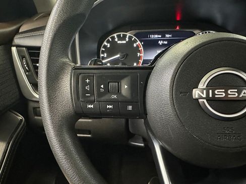 Used 2023 Nissan Rogue SV AWD/4WD image 10