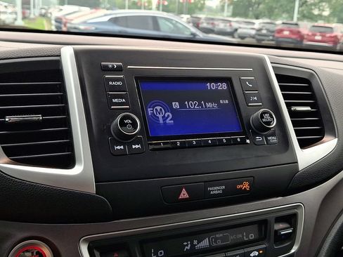 Used 2019 Honda Ridgeline RTL image 17