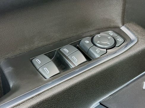 Used 2023 Chevrolet Silverado 1500 LTZ w/ LTZ Convenience Package II AWD/4WD image 17