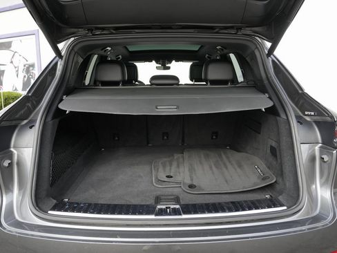 Used 2020 Porsche Cayenne image 15