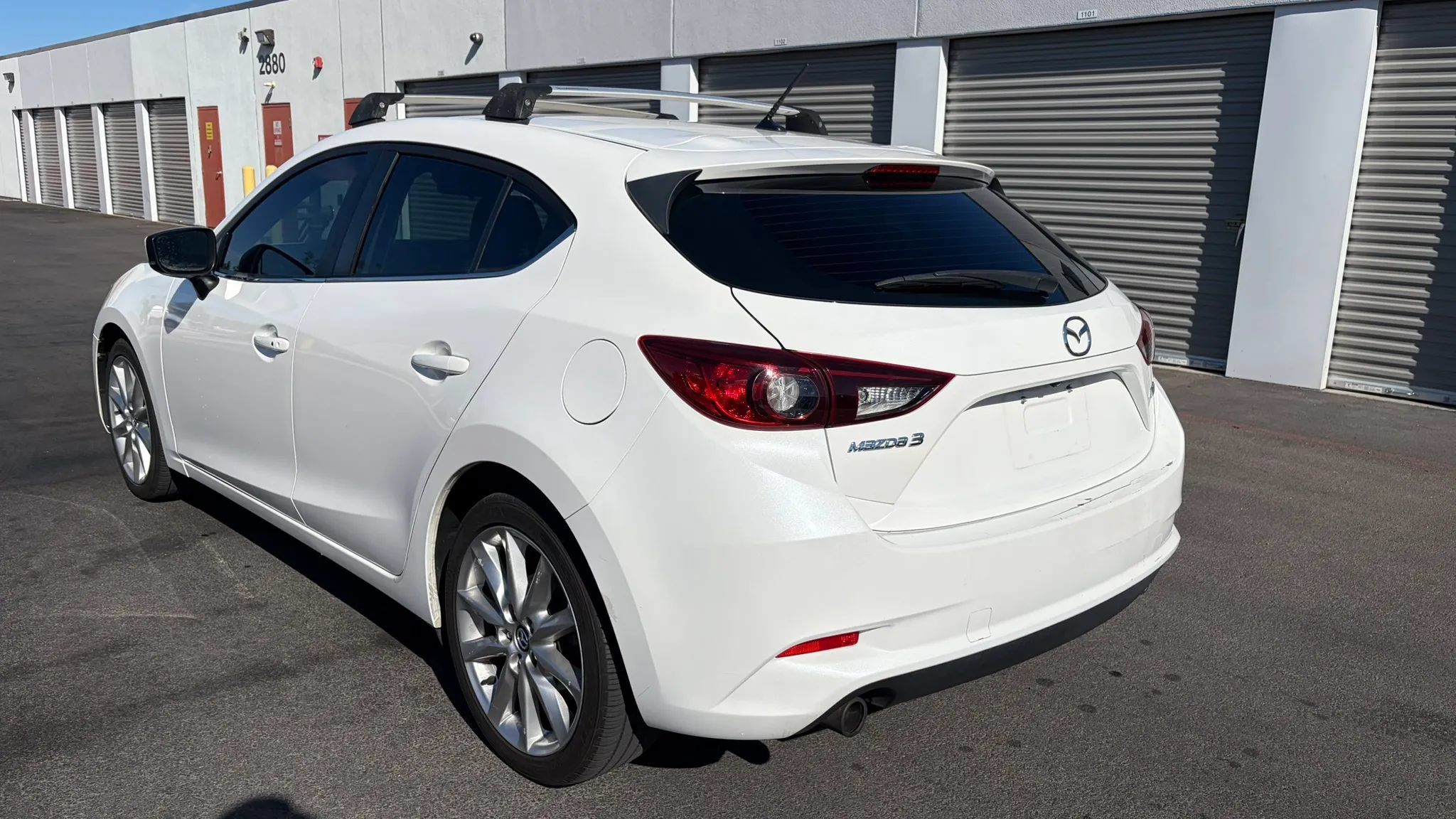 Used 2017 MAZDA MAZDA3 Touring FWD image 3