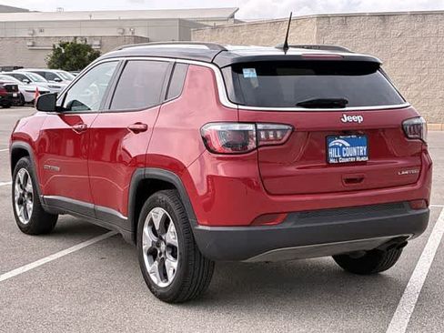 Used 2018 Jeep Compass Limited w/ Navigation Group FWD image 4
