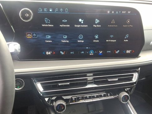 New 2026 Chevrolet Traverse LT w/ Sun and Wheel Package image 16