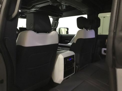 New 2025 GMC Hummer EV 3X image 48