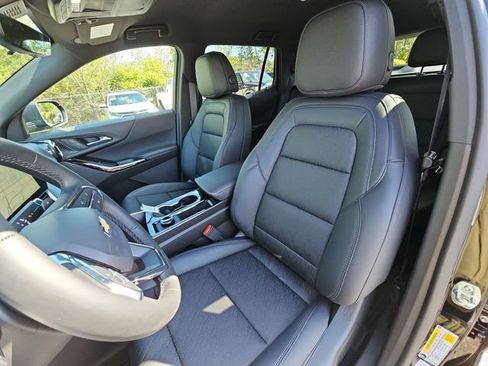 New 2026 Chevrolet Equinox LT w/ Convenience Package II AWD/4WD image 20