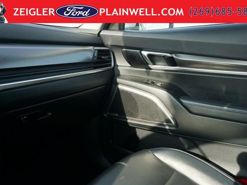 Used 2025 Kia Telluride S AWD/4WD image 36