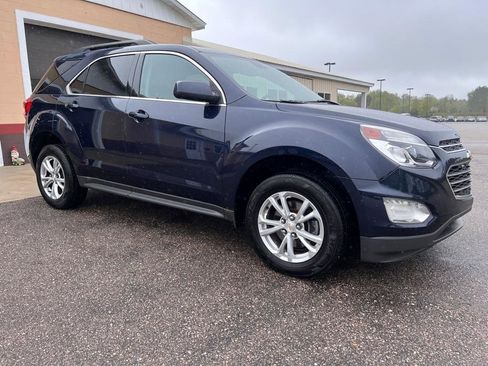 Used 2017 Chevrolet Equinox LT AWD/4WD image 3