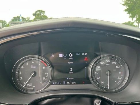 Certified 2023 Cadillac XT6 Sport w/ Platinum Package AWD/4WD image 18
