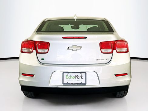 Used 2016 Chevrolet Malibu LT image 7