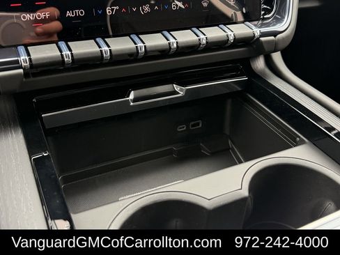 New 2026 GMC Yukon AT4 Ultimate w/ LPO, Floor Liner Package AWD/4WD image 18