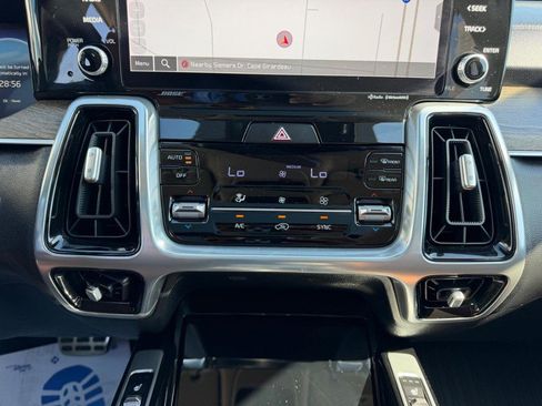 Used 2023 Kia Sorento SX Prestige AWD/4WD image 17