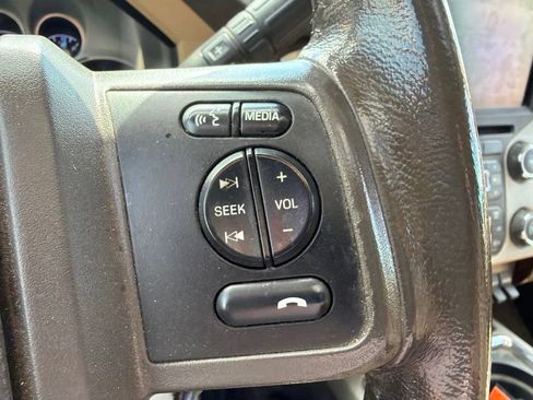 Used 2014 Ford F250 Lariat w/ Lariat Ultimate Package AWD/4WD image 19