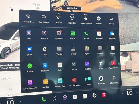 Used 2023 Tesla Model 3 Standard Range image 33