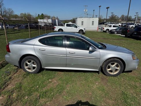 Used 2004 Pontiac Grand Prix GT2 w/ Leather Trim Pkg FWD image 5