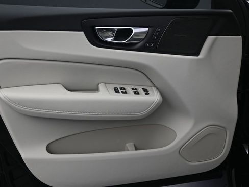 New 2026 Volvo XC60 B5 Ultra AWD/4WD image 10