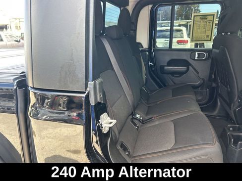 Used 2022 Jeep Gladiator Mojave w/ Trailer Tow Package image 28