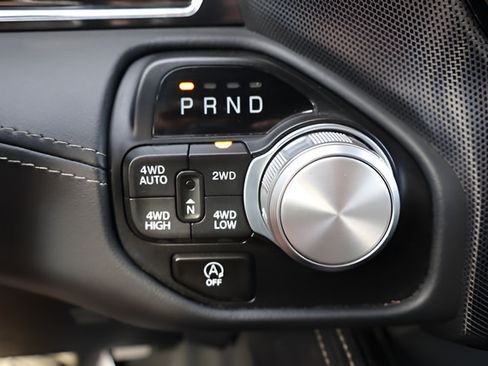 Used 2023 RAM 1500 Limited w/ Body Color Bumper Group AWD/4WD image 38