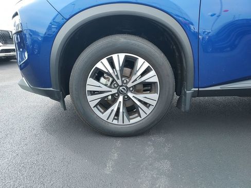 Used 2023 Nissan Rogue SV w/ SV Premium B Package FWD image 10