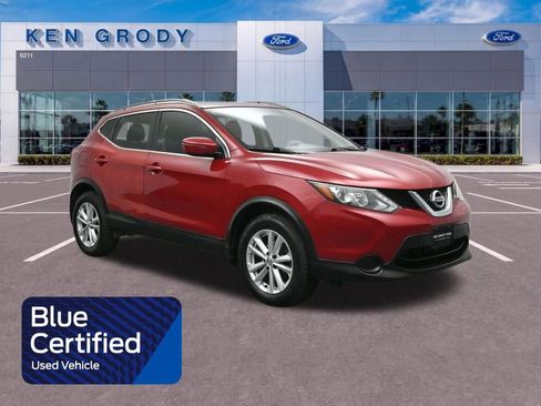 Used 2018 Nissan Rogue Sport SV FWD image 1