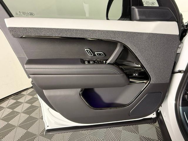 New 2027 Land Rover Range Rover Sport Battersea AWD/4WD image 20