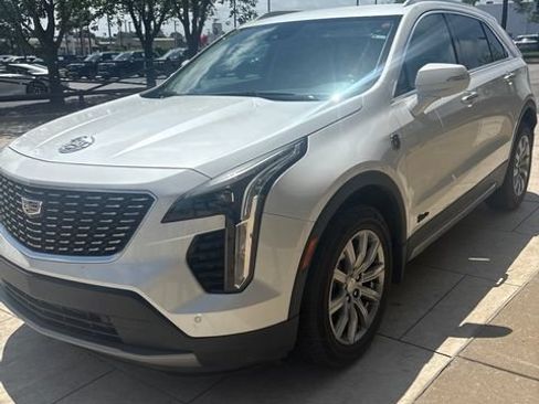 Used 2021 Cadillac XT4 Premium Luxury w/ Driver Awareness Package FWD image 2