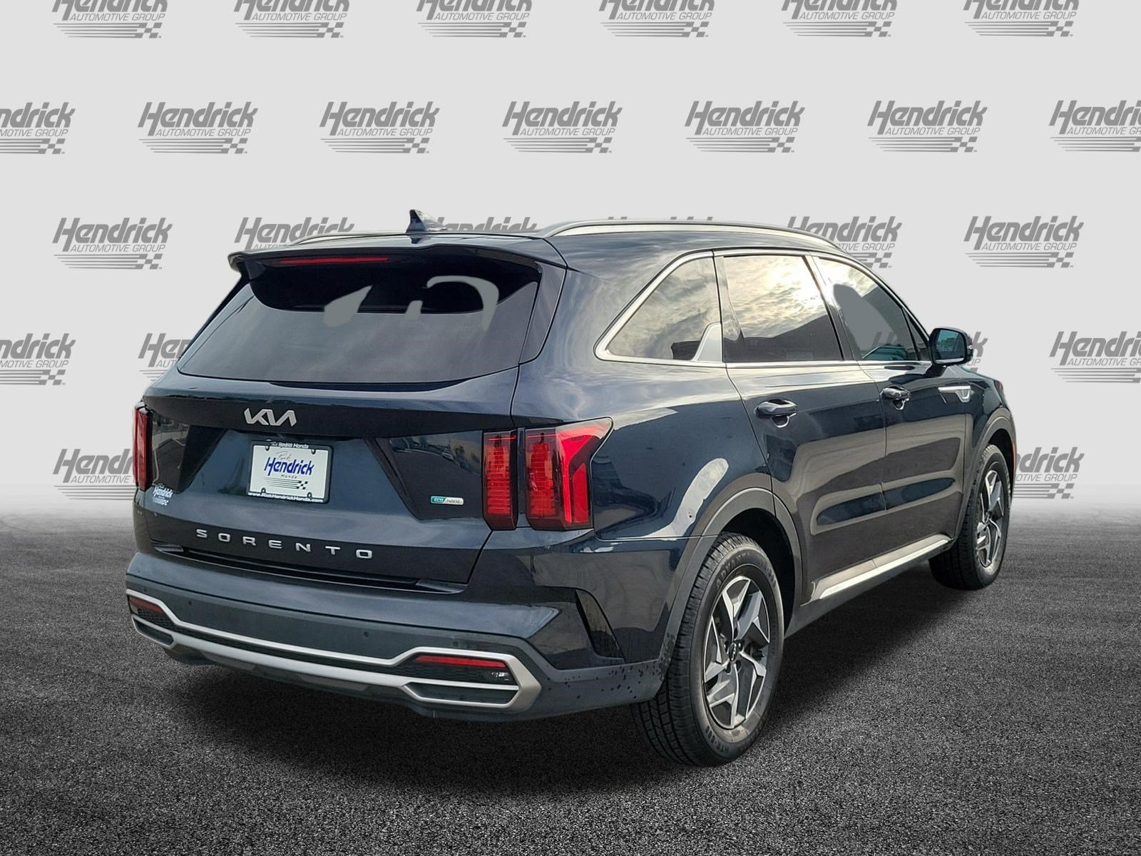 Used 2022 Kia Sorento EX w/ Panoramic Sunroof Package FWD image 7