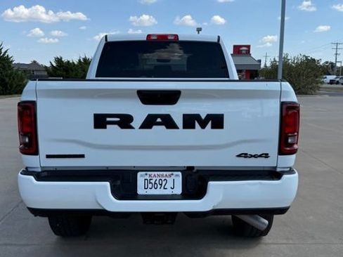 Used 2025 RAM 2500 Big Horn AWD/4WD image 6