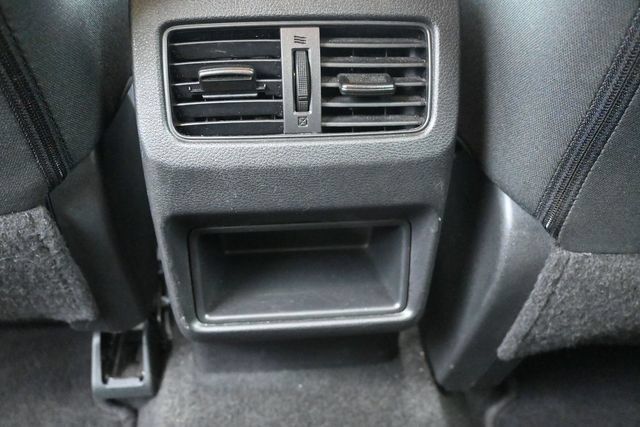 Used 2024 Nissan Rogue S AWD/4WD image 38