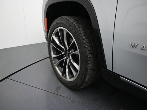 Used 2022 Jeep Wagoneer Series III w/ Premium Group I image 12