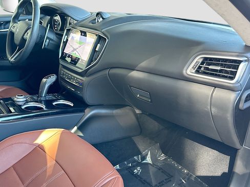 Used 2022 Maserati Ghibli Modena image 30