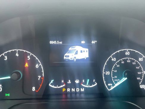 Used 2023 Ford Transit 350 BOX TRUCK image 12