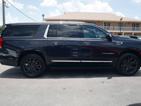 Used 2023 GMC Yukon XL SLT RWD image 16