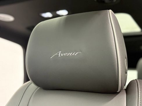Used 2024 Buick Enclave Avenir w/ Avenir Technology Package AWD/4WD image 13
