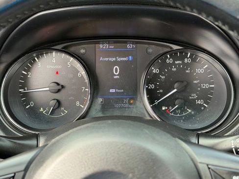 Used 2018 Nissan Rogue SL w/ Premium Package image 15