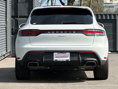 Certified 2024 Porsche Macan image 7