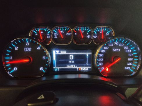 Used 2015 Chevrolet Silverado 1500 LT w/ Texas Edition, 1LT Trim RWD image 23