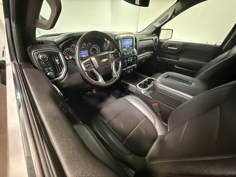 Used 2021 Chevrolet Silverado 1500 LTZ image 2